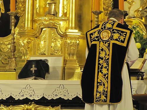 Requiem aeternam. Msza za zmarłych w tradycji Kościoła i kultury Zachodu [ZAPROSZENIE]