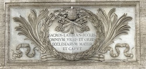 Lateran: prawdziwa katedra papieża. Historia walki, pożarów i powrotu z Awinionu