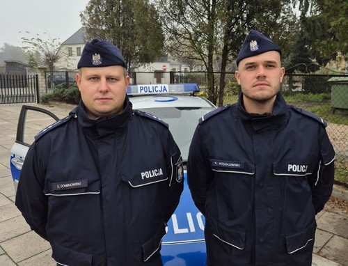 Bohaterska reakcja policjantów w Chodczu: uratowali życie kobiety!