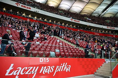 „Znowu jesteśmy tu, Ojczyzno z moich snów”. Ks. Jarosław Wąsowicz komentuje wydarzenia wokół meczu reprezentacji