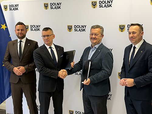 Dolny Śląsk stawia na nowoczesność: 55 nowych Elfów od PESA Bydgoszcz!