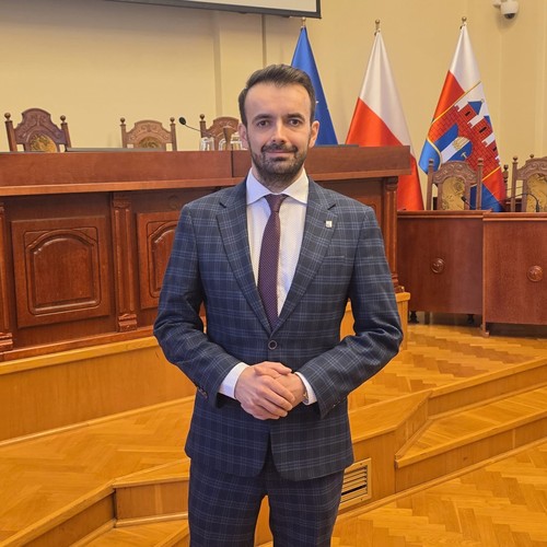 Czy Nowe Inwestycje w Fordonie Znajdą Poparcie? Głos Radnego Bielawy