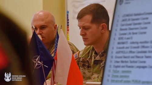 Amerykańscy żołnierze szkolą polskich Terytorialsów w Toruniu