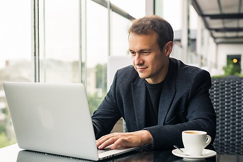 ZUS rozpoczął przekazywanie informacji o rozliczeniach składek za ubiegły rok 