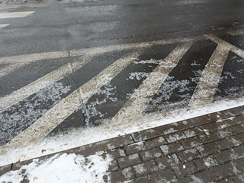 Krajobraz po "bitwie". Region radzi sobie ze skutkami gołoledzi