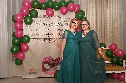 Ponad 14 tysięcy złotych na pomoc dla małego Maksia! Tyle „wytańczyli” uczestnicy balu parafii Najświętszego Serca Pana Jezusa w Bydgoszczy