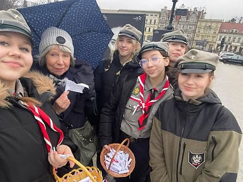 Szerzyli braterstwo i życzliwość na bydgoskich ulicach! Harcerze obchodzili wczoraj swoje święto