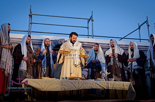 Język Chrystusa i jubileuszowy album. Twórcy Misterium Męki Pańskiej  obchodzili 25-lecie tej inicjatywy