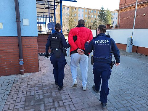 Zatrzymano niemal 2 tysiące osób poszukiwanych listami gończymi i 140 obcokrajowców —to bilans  dwudniowej akcji policji