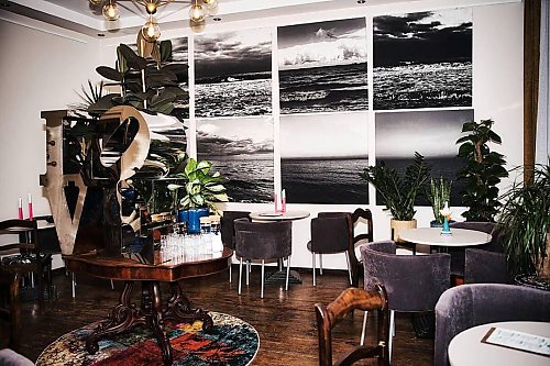 Zapach kawy z subtelnymi nutami... sztuki. W Bydgoszczy powstała nowa kawiarnia [WIDEO]