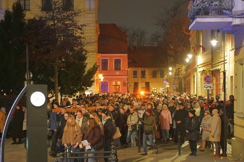 Bydgoszcz: Tłumy na Drodze Krzyżowej – wyjątkowe świadectwo wiary w sercu miasta
