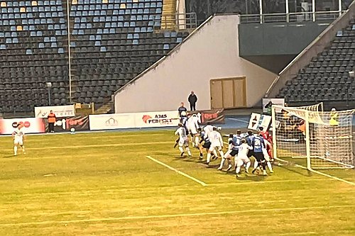 Zawisza wygrał i wrócił na fotel lidera