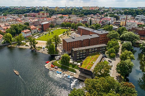 Młyny Rothera i „Plastyk” łączą siły. Nowa współpraca dla młodych artystów