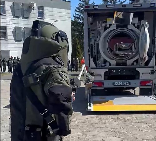 Bydgoszcz i Włocławek na tropie drona. Na terenie zakładu karnego odbyły się wspólne ćwiczenia służb 