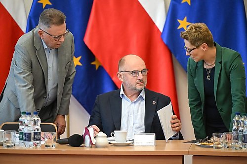 Marszałek odpowiada uczelniom: pieniądze na naukę są, potrzebna jest nowa formuła współpracy