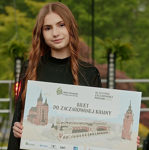 Bydgoszcz zaczaruje na Festiwalu Zaczarowanej Piosenki? Młoda wokalistka z  MDK5 wystąpi w finale konkursu