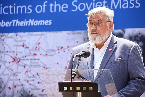 Rodziny w samolocie mają siedzieć razem bez dopłat. Unia porozumiała się w sprawie praw pasażerów