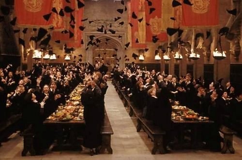 [OKIEM TYGODNIKA] Vivat Academia, vivant incantatores! Czary-mary i punkty ECTS