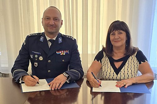 Kaski dla młodych rowerzystów. Policja i kuratorium ruszają ze wspólną akcją