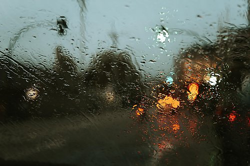 Chmury, przelotne opady i porywy wiatru [POGODA]