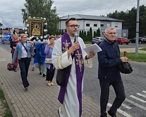 Modlitwa i uśmiech w fordońskich ulicach! Zobacz, co się dzieje!