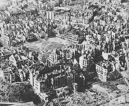 [OKIEM TYGODNIKA] Najpiękniej na świecie przegrywać. Żywa lekcja historii umarłych