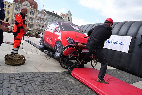 Mają być bezpieczni każdego dnia! W Bydgoszczy przypomniano, jak uniknąć tragedii na drodze
