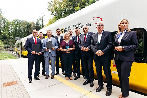 Kolejne pociągi z Bydgoszczy pojadą na Dolny Śląsk. PESA dostała zamówienie na 10 następnych składów
