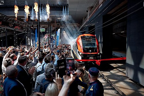 Nowe Elfy z bydgoskiej Pesy uziemione. ŁKA wskazuje producenta, Pesa odpowiada