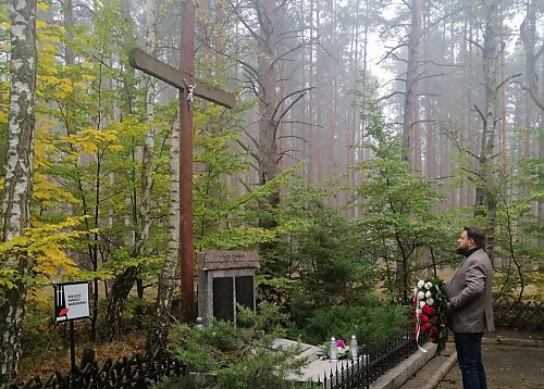 Zginęli, bo byli Polakami. Koronowo upamiętni 12 ofiar niemieckiej zbrodni w Srebrnicy