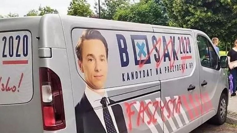 Napisał „faszysta” na samochodzie Krzysztofa Bosaka. To młody bydgoszczanin  