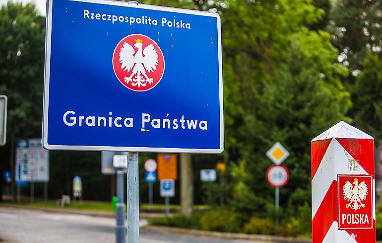 Ściął głowę francuskiemu nauczycielowi. Polska odmówiła mu azylu