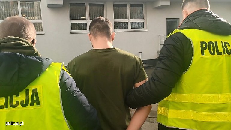Czterech mężczyzn przetrzymywało w Chełmży 21-latka. Chcieli wyłudzić pożyczki, była też próba gwałtu