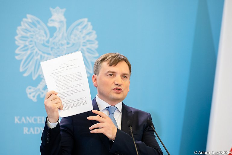 MS: TSUE nie ma prawa podważać nadrzędności polskiej Konstytucji