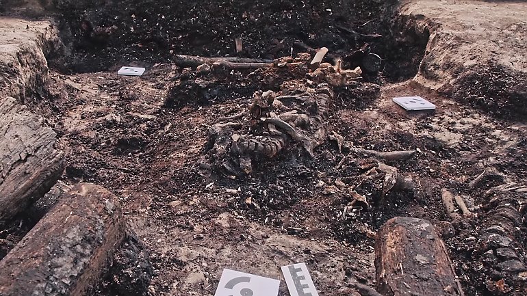 Makabryczne odkrycie. W chojnickiej Dolinie Śmierci odnaleźli tonę ludzkich szczątków. 