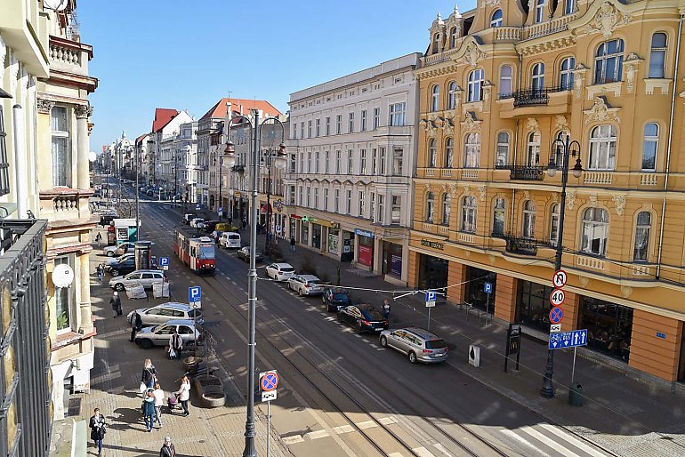 Zderzenie osobówki z tramwajem na Gdańskiej