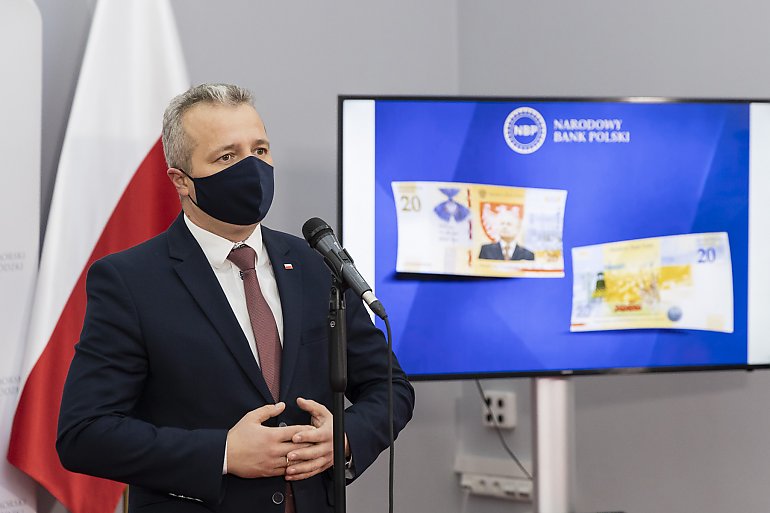 Kolekcjonerski banknot z Lechem Kaczyńskim zaprezentowano w urzędzie wojewódzkim