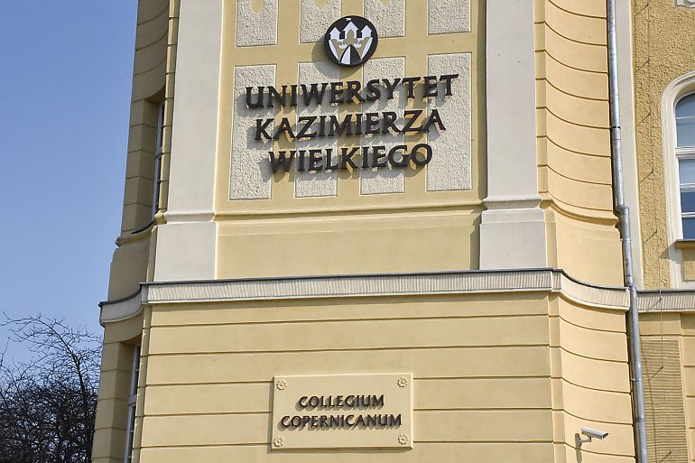 UKW po przerwie świątecznej wróci do nauczania hybrydowego
