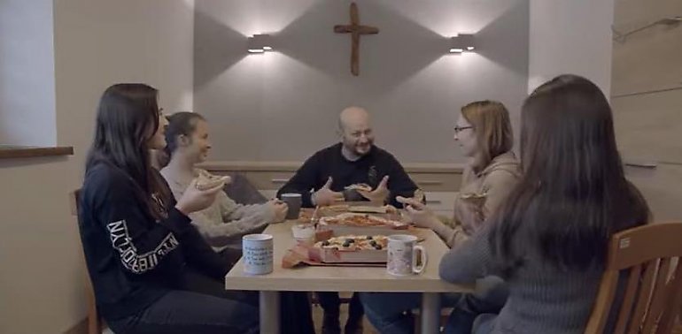 Chrześcijańska Grupa Młodych „WIĘCEJ” zaprasza.  Nowa inicjatywa w parafii jezuitów [VIDEO]