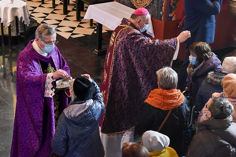 Biskup Włodarczyk: Nawrócenie daje prawdziwą radość