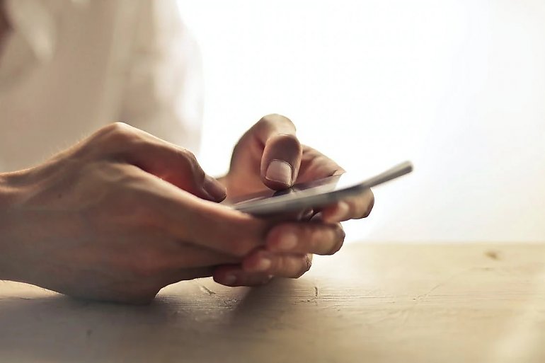 Enea ostrzega przed fałszywymi SMS-ami i mailami. Oszuści podszywają się pod sprzedawców energii