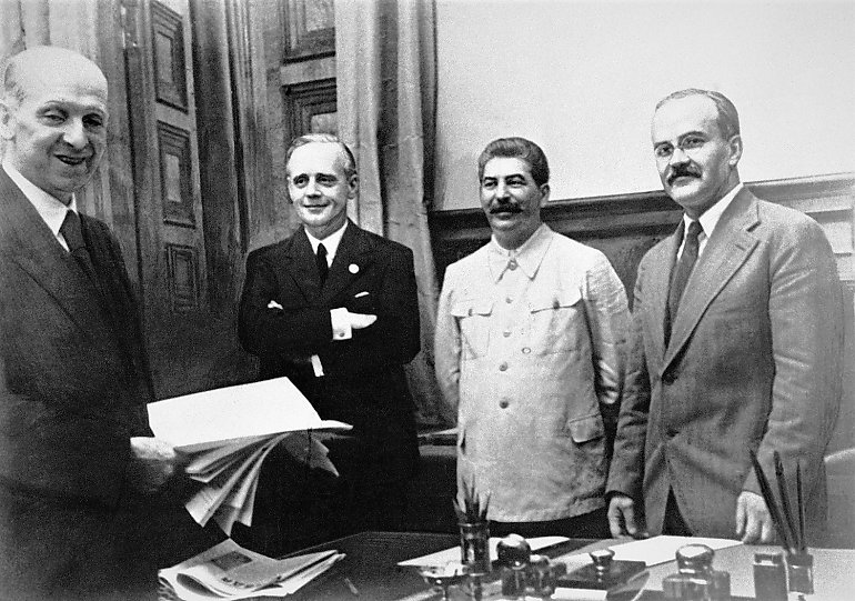 Pakt Ribbentrop – Mołotow. Cień nad suwerennością Polski [HISTORIA]