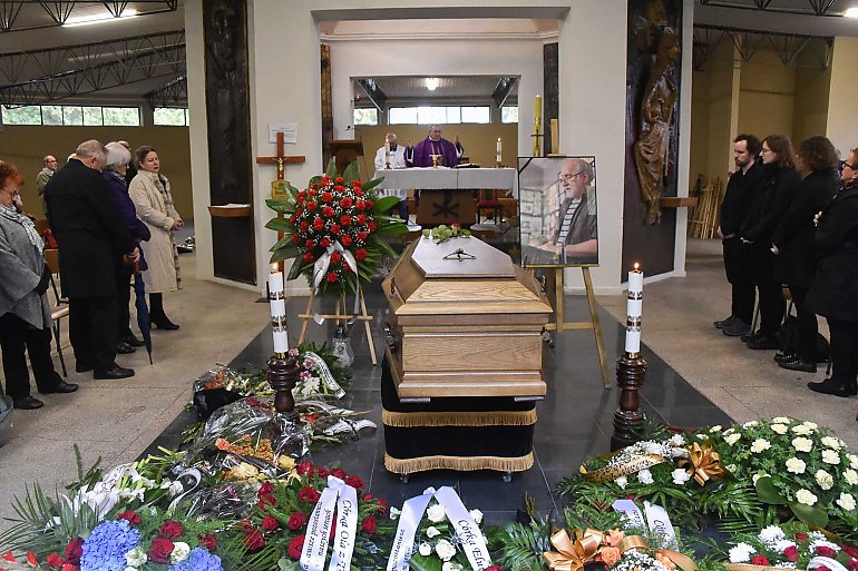 Ostatnie pożegnanie śp. Wojciecha Banacha. Spoczął na cmentarzu Trójcy Świętej [ZDJĘCIA]