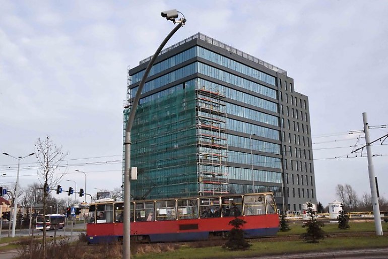 Budowa pierwszego z biurowców Arkada Business Park na finiszu [ZDJĘCIA]