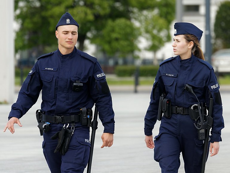 Kierowca po śmierci klinicznej dzięki policjantom odzyskał życie   