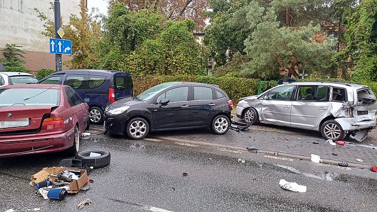 Karambol na Jagiellońskiej. Ranni trafili do szpitala 