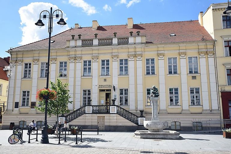 Eko Fashion Week w bibliotece u Bełzy