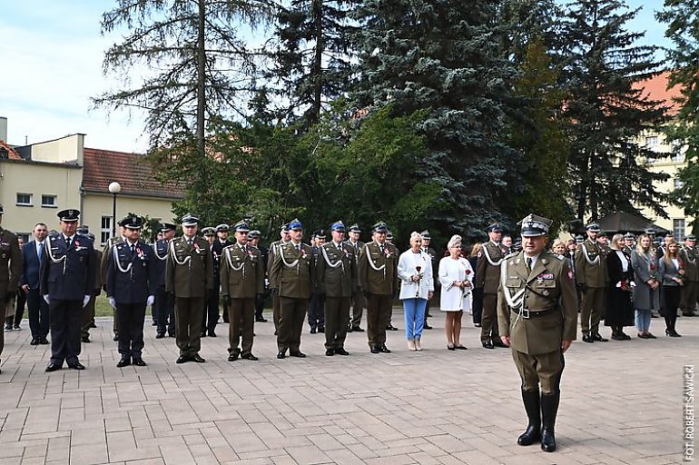 Wojskowi świętowali powstanie inspektoratu w Bydgoszczy. Prezydent wręczył medale