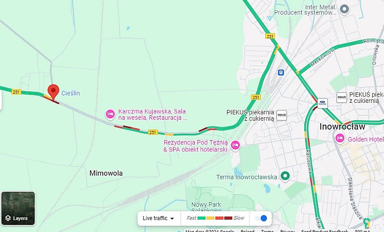 Zginął motorowerzysta. Droga jest zablokowana