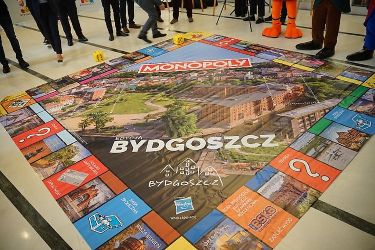 Bydgoszcz dołączyła do biznesu Monopoly. Na planszy jest Sowa, Abramczyk, oponeo.pl, Opera Nova oraz koszykarska ekipa mężczyzn